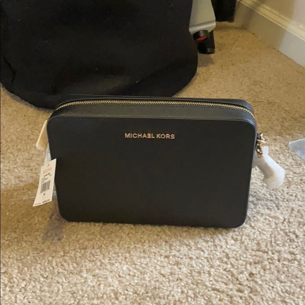 Brand new Michael lots crossbody bag
